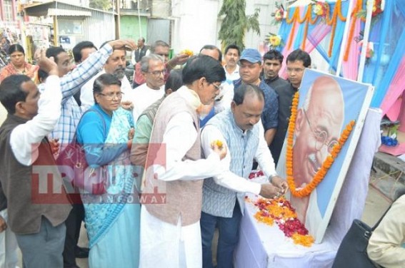 Tripura Congress pays homage to Mahatma Gandhi on his death anniversary Tripura Congress pays homage to Mahatma Gandhi on his death anniversary